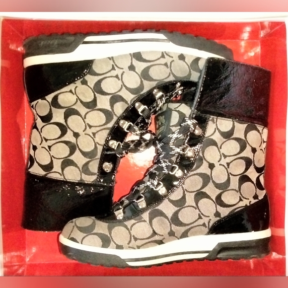 Coach Signature Patterned Black and Grey Tailor Hiking Boots Size 7.5 - Picture 4 of 12